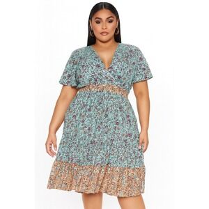 Torrid Jade Green Floral Stretch Challis Surplice Skater Midi Dress Size 1